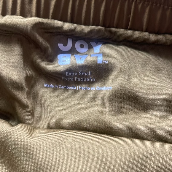 Women’s running shorts, impeccable condition. Selling all three for list price - Picture 4 of 16